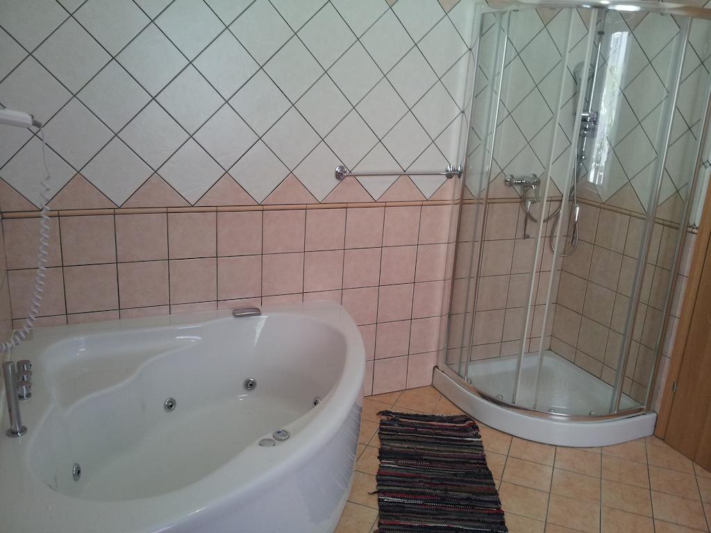 George Hotel Barcellona Pozzo di Gotto Zimmer foto